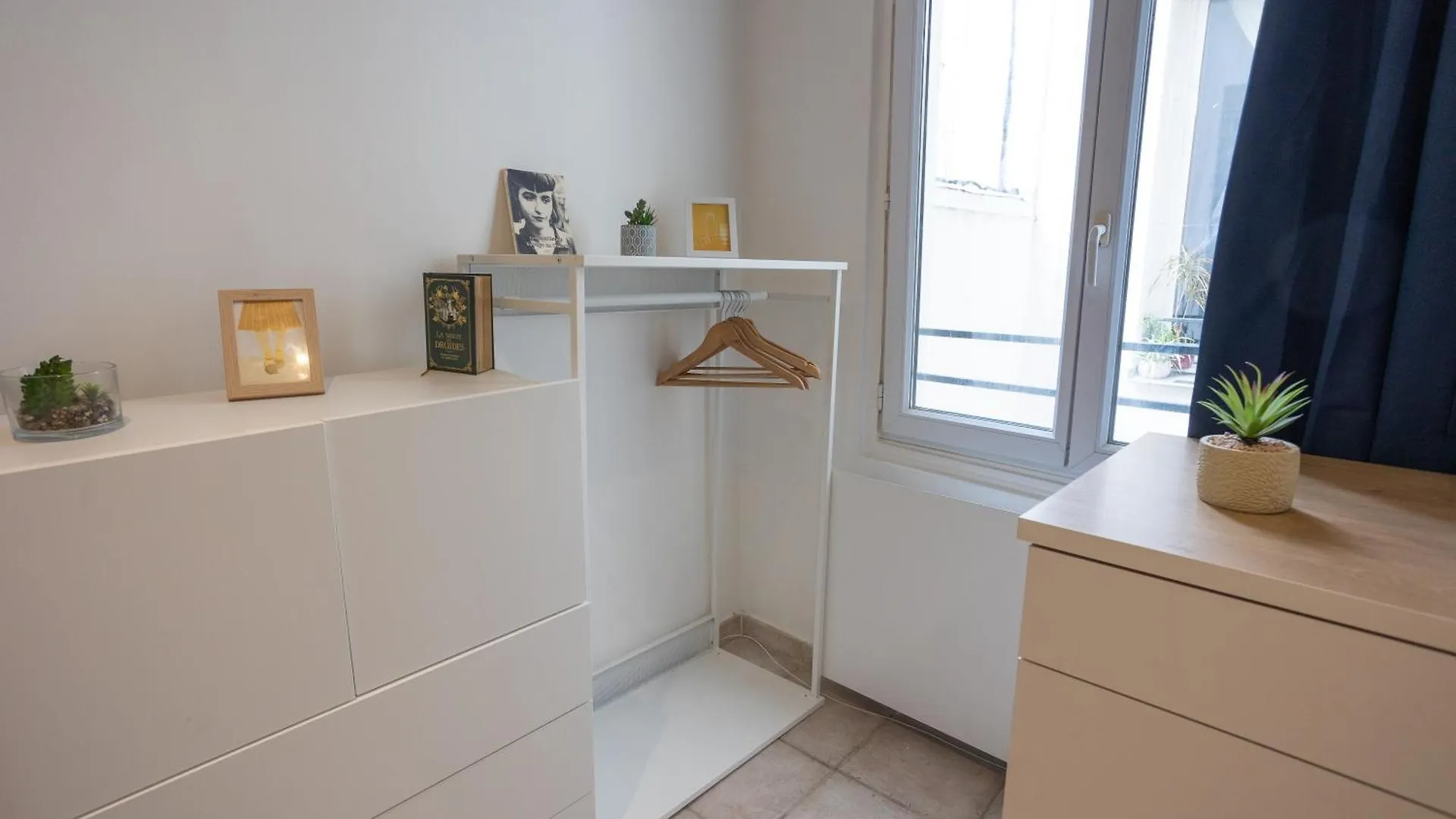 Apartment Studio En Plein Coeur De Paris Deuxieme Arrondissement Quartier Montergueil Chatelet